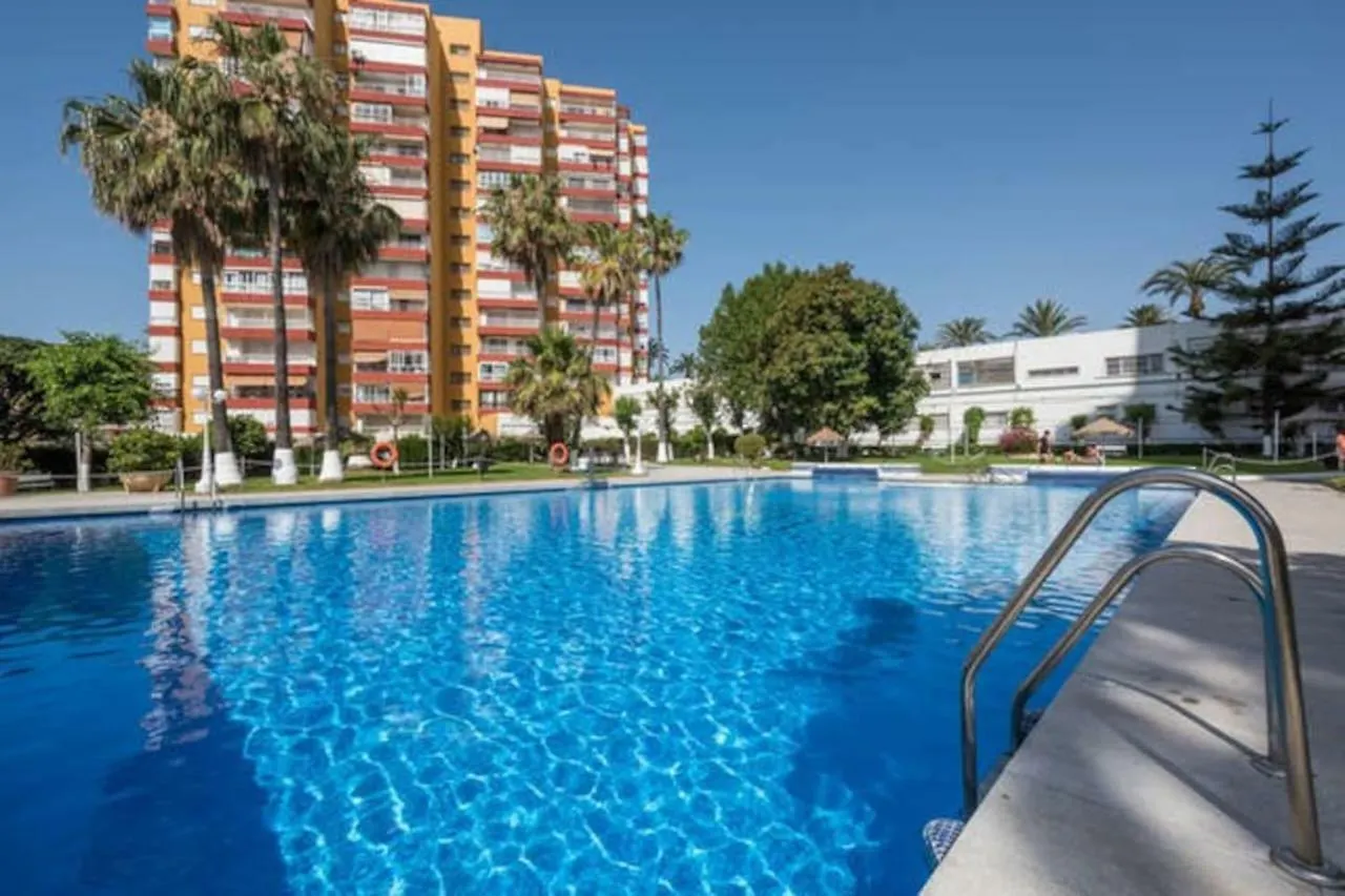 1ª Linea Playa, Edificio Diana Ii, Wifi, Puerto Marina. Apartment Benalmadena 0*,  Spain